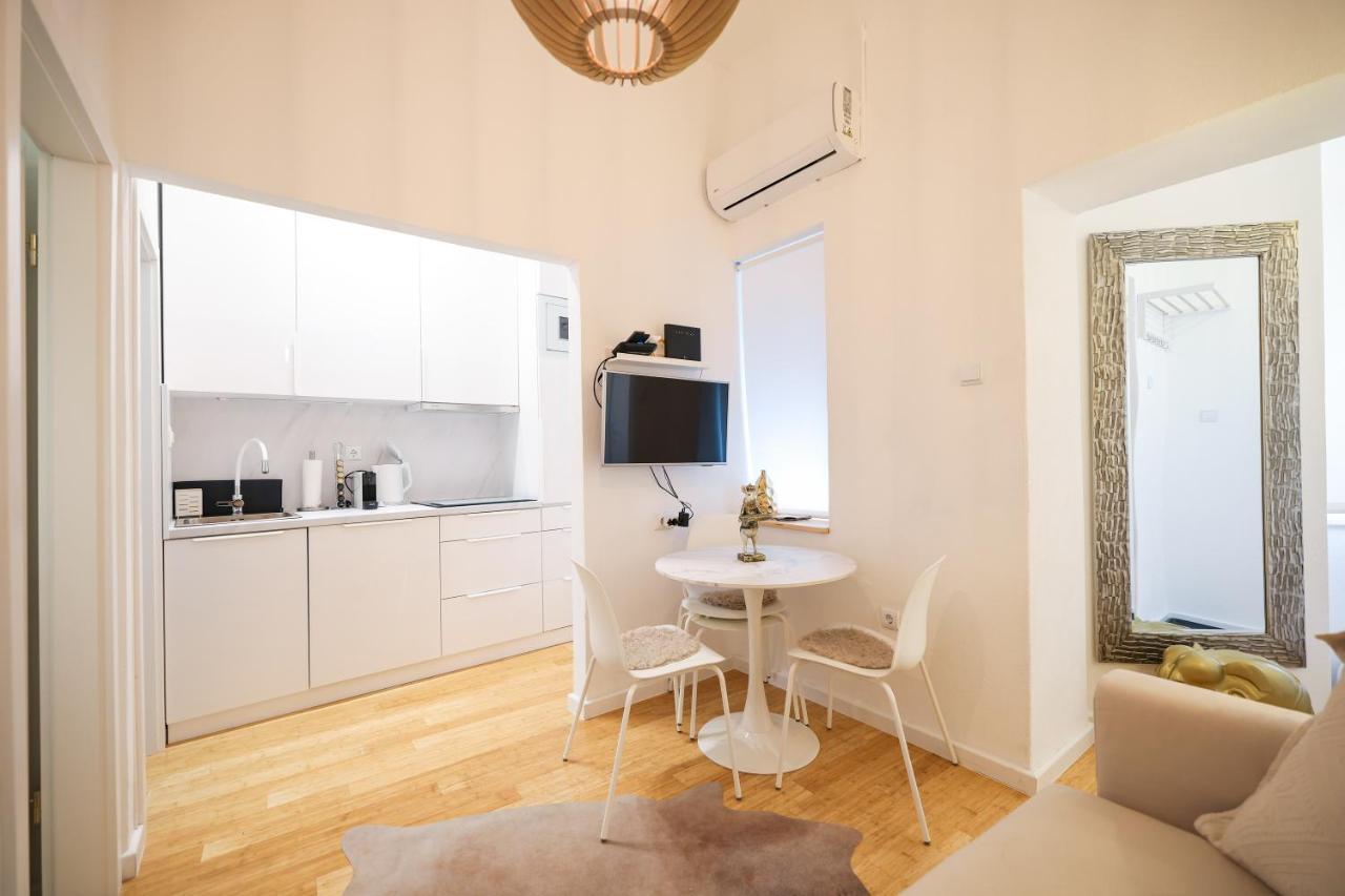 Iadra Apartment In City Center Zadar Exterior photo