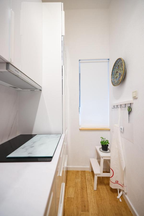 Iadra Apartment In City Center Zadar Exterior photo